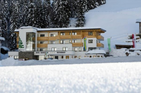 Отель Hotel Tannenhof, Ишгль